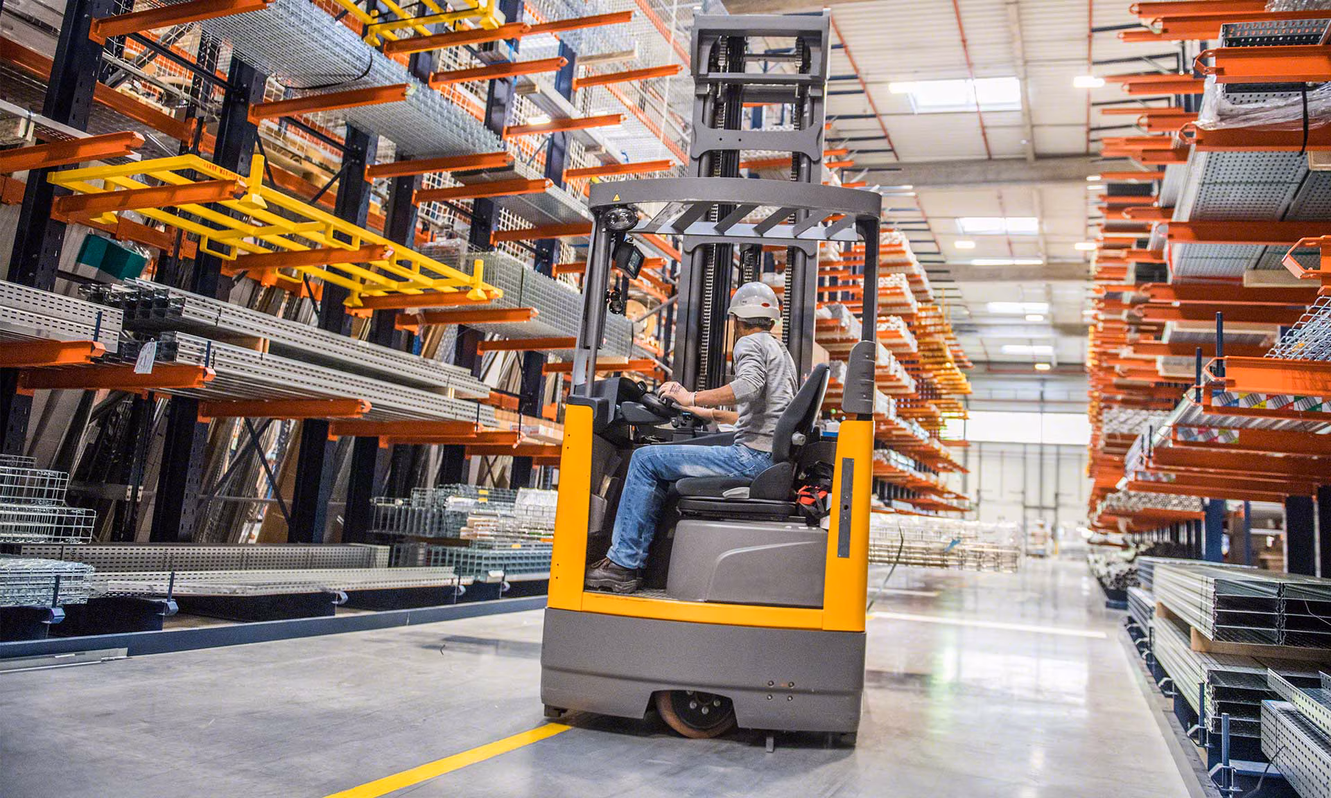 Protecting Valuable Stock And Equipment During A Warehouse Move